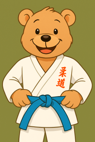 Ourson judoka content de son noeud de ceinture